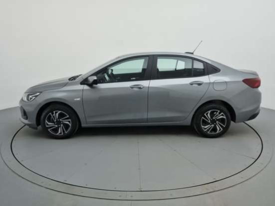 Chevrolet Onix (8)